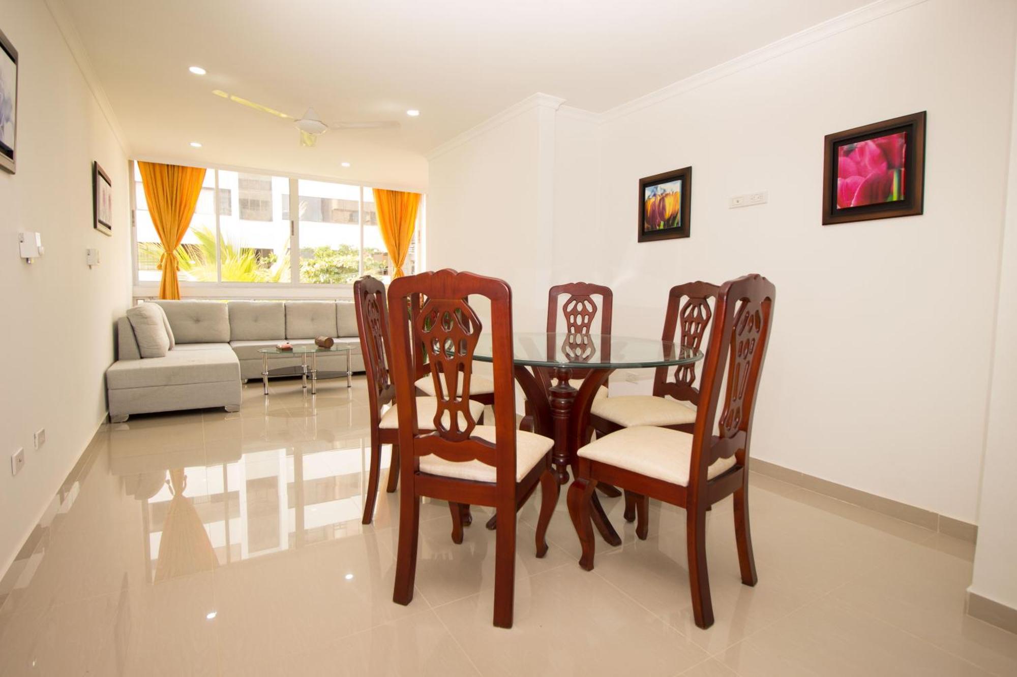 Caribbean Summer - Livin Colombia