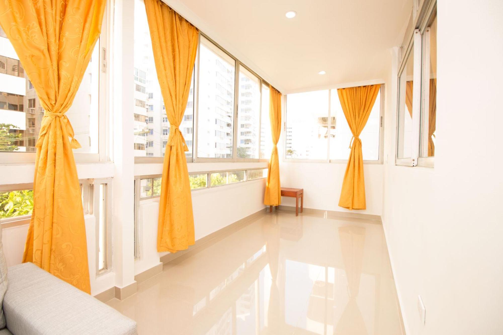 Caribbean Summer - Livin Colombia Cartagena