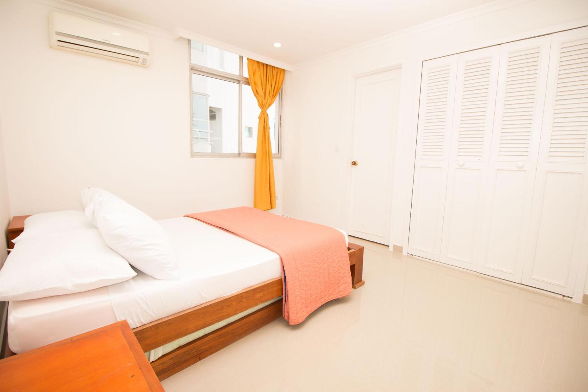 Caribbean Summer - Livin Colombia * Cartagena